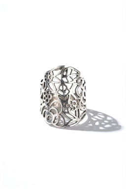 Philia Silver Ring