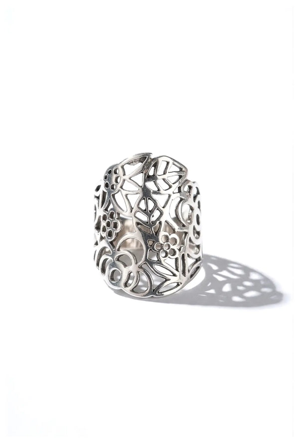 Philia Silver Ring