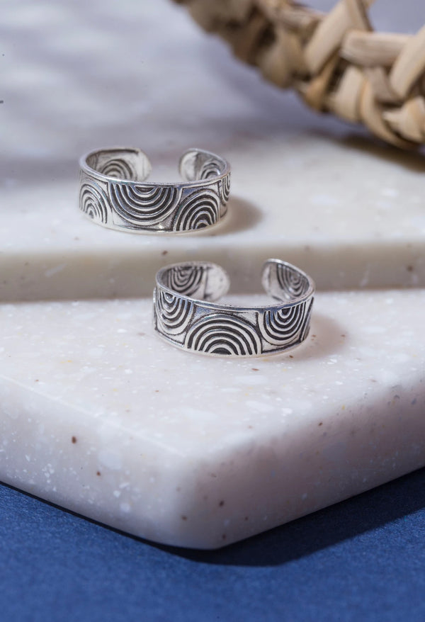 Ripple Radiance Silver Toe Ring