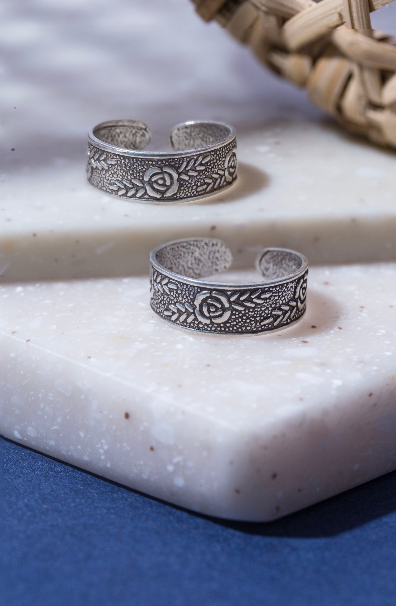 silver toe ring for women