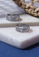 Leafy Elegance Silver Toe Ring