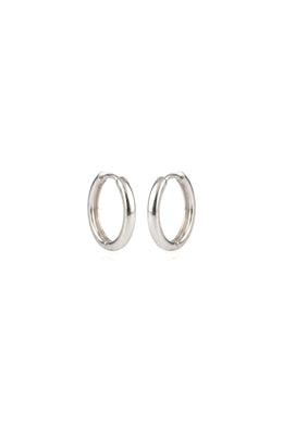 Eterna Minimal Silver Hoops
