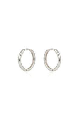 Eterna Minimal Silver Hoops